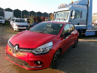 Coche accidentado Renault Clio 1.2  Limited 2017/1