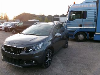 krockskadad bil auto Peugeot 2008 1.2 Crossway 2017/10
