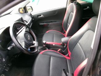 Kia Picanto 1.2 GT - Line picture 16