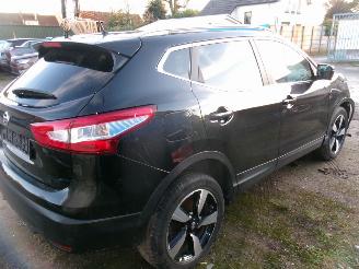Vaurioauto  passenger cars Nissan Qashqai 1.6 Dci - N-Connect 2016/9