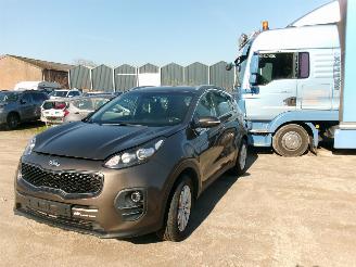 skadebil auto Kia Sportage 1.7 Crdi Lounge 2018/2