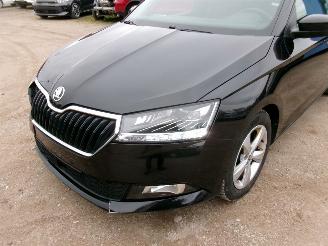Skoda Fabia 1.0 Break Style picture 6