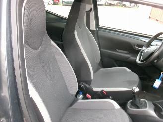 Toyota Aygo 1.0 Aygo X - 5 Drs picture 16