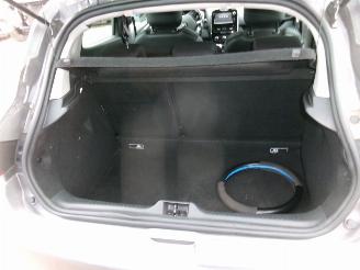 Renault Clio 0.9 Comfort 5 Drs picture 17