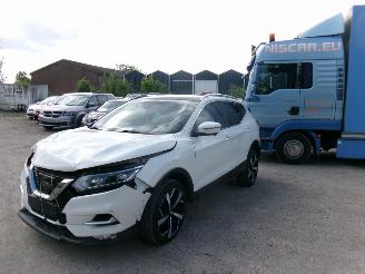 Voiture accidenté Nissan Qashqai 1.2 Tekna - N-Connect 2018/4