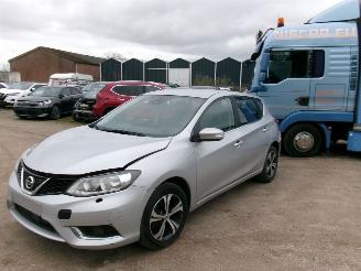 skadebil auto Nissan Pulsar 1.2 N-Connecta 2015/3