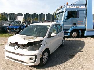 damaged passenger cars Volkswagen Up! 1.0 Move Up 5 Drs 2017/12