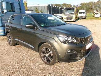 Peugeot 3008 1.2 Allure picture 3