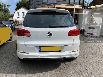 Volkswagen Tiguan 4Motion 1.4 TSi Sport&Style R-line Edition.pano/leer picture 14