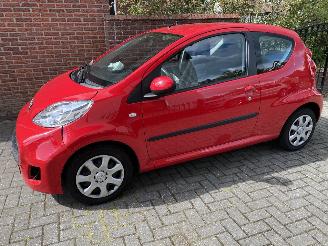 Peugeot 107 Auto is gereserveerd Automaat picture 14