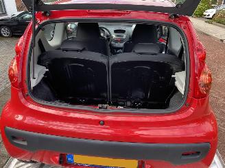 Peugeot 107 Auto is gereserveerd Automaat picture 32
