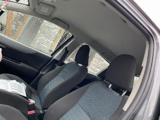 Toyota Yaris Aspiration 1.0 VVT-I5Drs Navi Clima Camera picture 41