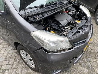 Toyota Yaris Aspiration 1.0 VVT-I5Drs Navi Clima Camera picture 22