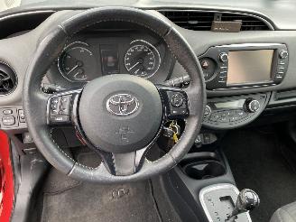 Toyota Yaris 1.5 Hybrid 5drs VASTE PRIJS. picture 35