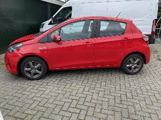 Toyota Yaris 1.5 Hybrid 5drs VASTE PRIJS. picture 4