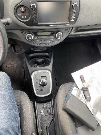 Toyota Yaris 1.5 Hybrid 5drs VASTE PRIJS. picture 57