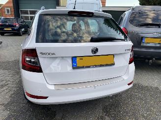 Skoda Fabia Auto is gereserveerd 1.0 TSi Combi 70 KW picture 30