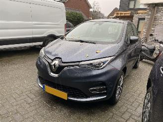 Vaurioauto  passenger cars Renault Zoé Zonder accu pakket 51KW NO BATTERY PACK ! 2020/6