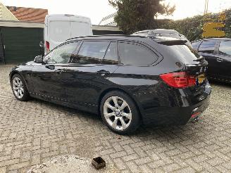 BMW 3-serie 330d xDrive High Executive Touring Pano picture 23