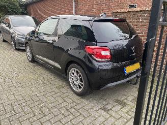 Citroën DS3 e-HDI 1.6 So Chic picture 59