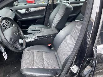 Mercedes C-klasse Auto is gereserveerd Automaat 200 CGi Sedan picture 38