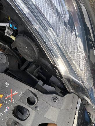 Renault Clio 0.9 TCe Limited picture 34