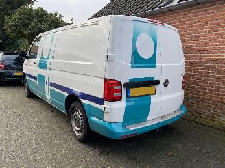 Volkswagen Transporter 2.0 TDi L2H1 Trentline 75KW 77DKM picture 9