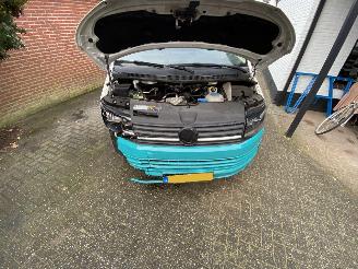 Volkswagen Transporter 2.0 TDi L2H1 Trentline 75KW 77DKM picture 22