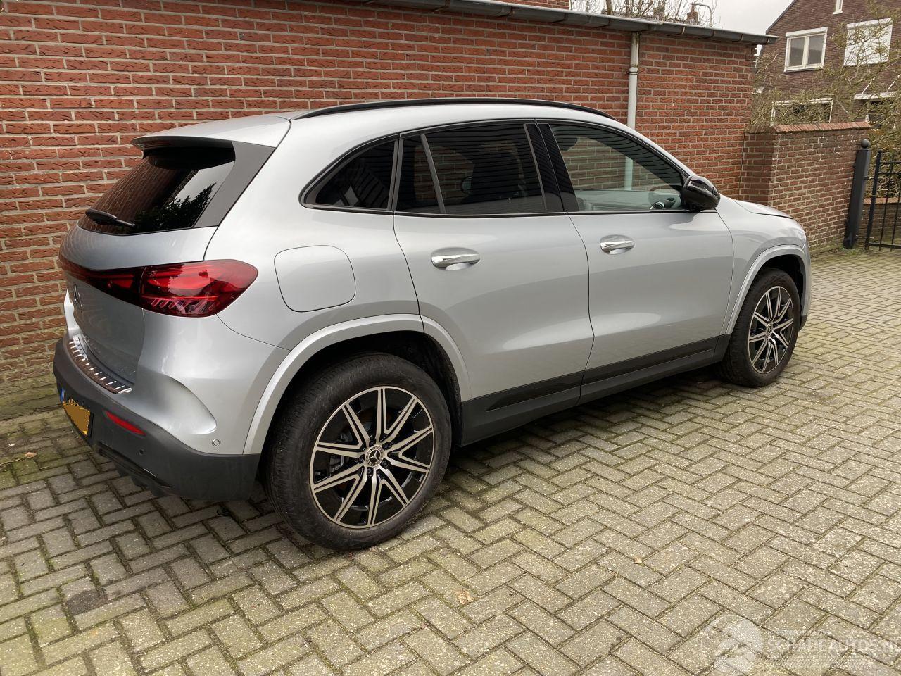 Mercedes EQA 250+ AMG Line Pano Limited 71 KWh