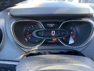 Renault Captur Version-S 1.3 150PK 4cil picture 8