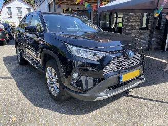 skadebil auto Toyota Rav-4 2.5 Hybrid AWD Style 2019/6