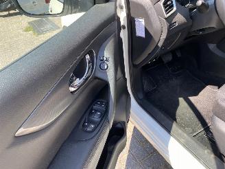 Nissan Qashqai Automaat 1.3 117KW DIG-T N-Connecta picture 20