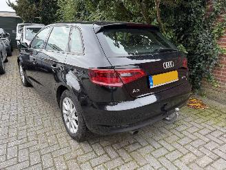 Audi A3 Automaat SPORTBACK 1.2 TFSI Attraction 5drs vaste prijs picture 3