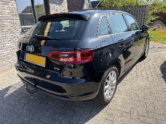 Audi A3 Automaat SPORTBACK 1.2 TFSI Attraction 5drs vaste prijs picture 2