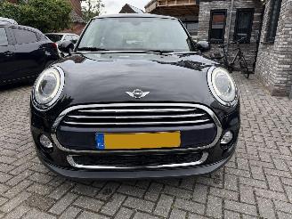 Mini Cooper Automaat 1.5 Chilli/Mary-Lebone Vaste prijs picture 16