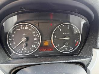 BMW 3-serie Auto is gereserveerd 318D Sedan picture 16