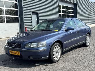 Coche accidentado Volvo S-60 2.4 20V 140 Sedan 4Dr Benzine 2.435cc 103kW (140pk) 2003/9