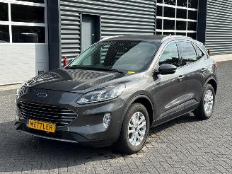 Voiture accidenté Ford Kuga 1.5 EcoBoost 12V 120 SUV  Benzine 1.496cc 88kW (120pk) FWD 2022/2