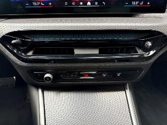 BMW 3-serie 330i xDrive 2.0 TwinPower Turbo 16V Sedan 4Dr Benzine 1.998cc 180kW (245pk) 4x4 picture 19