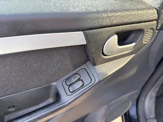 Opel Meriva 1.6 16V MPV  Benzine 1.598cc 74kW (101pk) FWD picture 18