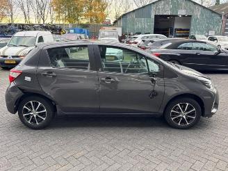 Toyota Yaris Yaris III (P13), Hatchback, 2010 / 2020 1.5 16V Dual VVT-iE picture 6