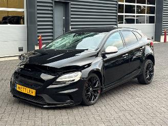 skadebil auto Volvo V-40 2.0 D2 16V Hatchback 4Dr Diesel 1.969cc 88kW (120pk) FWD 2017/4