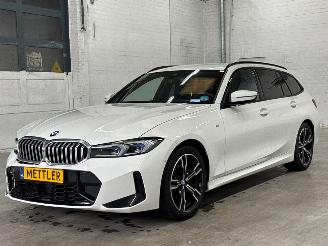 skadebil auto BMW 3-serie 320i 2.0 TwinPower Turbo 16V Combi/o  Benzine 1.998cc 135kW (184pk) RWD 2024/12
