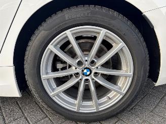 BMW 3-serie 320i 2.0 TwinPower Turbo 16V Combi/o  Benzine 1.998cc 135kW (184pk) RWD picture 21