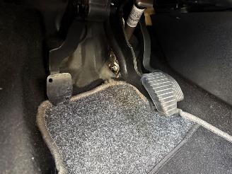 Peugeot 208 1.2 Vti 12V PureTech 82 Hatchback  Benzine 1.199cc 60kW (82pk) FWD picture 23