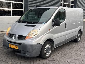  Renault Trafic 1.9 dCi 100 16V Bestel  Diesel 1.870cc 74kW (101pk) FWD 2006/1