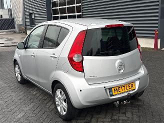 Opel Agila 1.2 16V MPV  Benzine 1.242cc 69kW (94pk) FWD picture 3