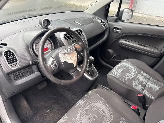 Opel Agila 1.2 16V MPV  Benzine 1.242cc 69kW (94pk) FWD picture 13