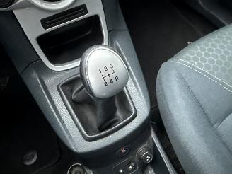 Ford Focus 1.4 16V Hatchback  Benzine 1.388cc 71kW (97pk) FWD picture 16