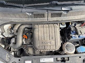 Volkswagen Up! 1.0 12V 60 Hatchback  Benzine 999cc 44kW (60pk) FWD picture 20